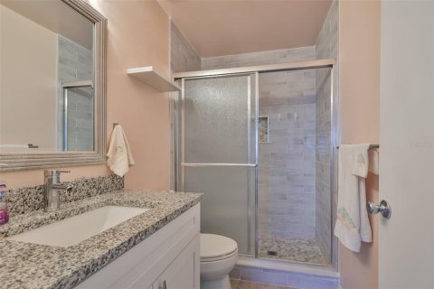 Condominio en venta en Sun City Center, Florida, 2 dormitorios, 111.76 m2 № 1676082 - foto 11