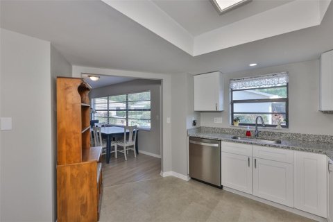 Condominio en venta en Sun City Center, Florida, 2 dormitorios, 111.76 m2 № 1676082 - foto 8