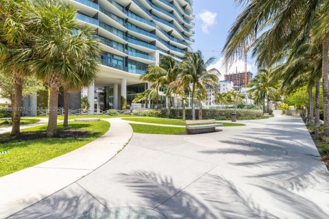 Condominio en venta en Miami, Florida, 2 dormitorios, 106.19 m2 № 2154890 - foto 25