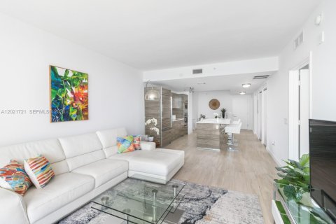 Condominio en venta en Miami, Florida, 2 dormitorios, 106.19 m2 № 2154890 - foto 8