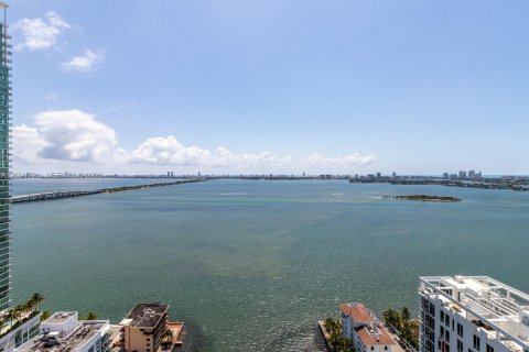 Condominio en venta en Miami, Florida, 2 dormitorios, 106.19 m2 № 2154890 - foto 3