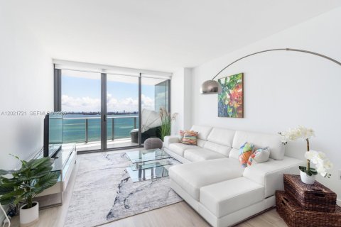 Condominio en venta en Miami, Florida, 2 dormitorios, 106.19 m2 № 2154890 - foto 6