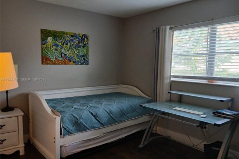 Купить виллу или дом в Лейк-Кларк-Шорс, Флорида 3 спальни, 176.61м2, № 1996516 - фото 8