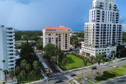 Copropriété à vendre à Tampa, Floride: 1 chambre, 45.89 m2 № 2399207 - photo 2