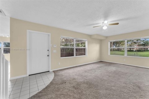 Townhouse in West Palm Beach, Florida 2 bedrooms, 125.42 sq.m. № 1692142 - photo 16
