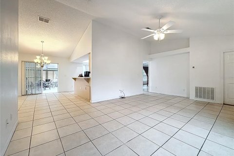 House in Dunnellon, Florida 3 bedrooms, 145.39 sq.m. № 2233208 - photo 5