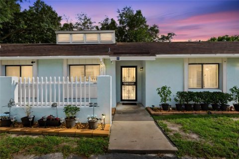 Condo in Orlando, Florida, 2 bedrooms № 2362459
