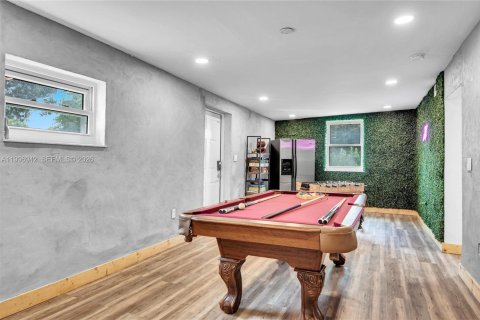 House in Miami, Florida 5 bedrooms, 257.15 sq.m. № 2058537 - photo 20