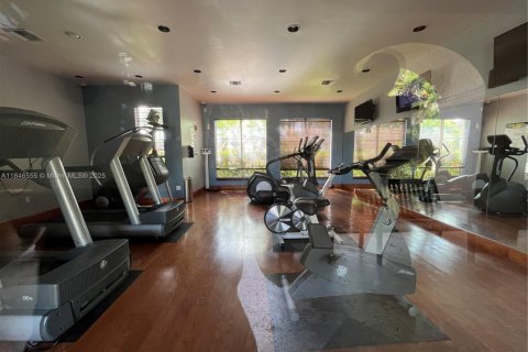 Condo in Miramar, Florida, 1 bedroom  № 1846314 - photo 20