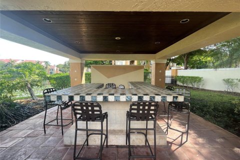 Condo in Miramar, Florida, 1 bedroom  № 1846314 - photo 19