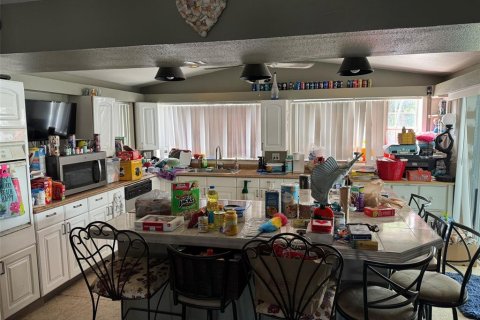 House in Largo, Florida 2 bedrooms, 95.69 sq.m. № 1754736 - photo 3