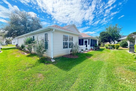 House in The Villages, Florida 3 bedrooms, 152.36 sq.m. № 2403119 - photo 10