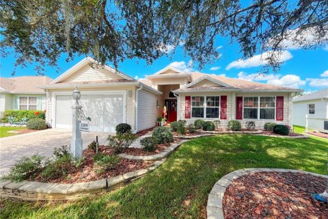 House in The Villages, Florida 3 bedrooms, 152.36 sq.m. № 2403119 - photo 7