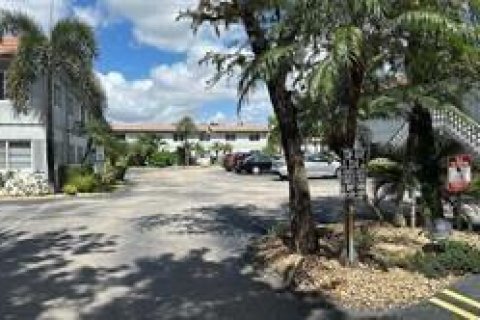 Condominio en venta en Oakland Park, Florida, 1 dormitorio, 65.87 m2 № 2146321 - foto 27
