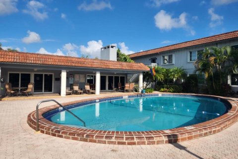 Condominio en Oakland Park, Florida, 1 dormitorio № 2146321