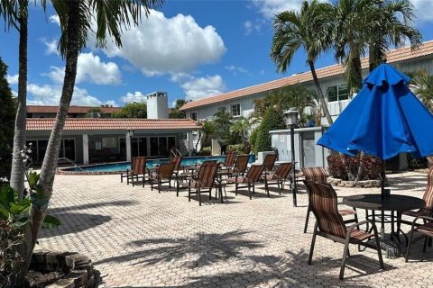 Condominio en venta en Oakland Park, Florida, 1 dormitorio, 65.87 m2 № 2146321 - foto 22