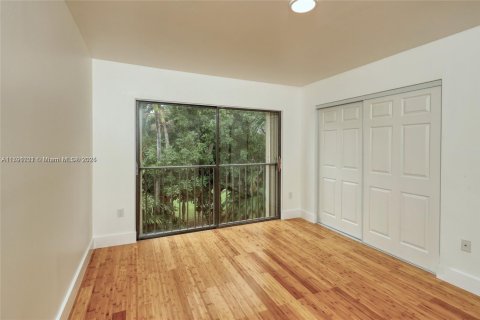 Townhouse in Doral, Florida 3 bedrooms, 159.05 sq.m. № 1939468 - photo 10