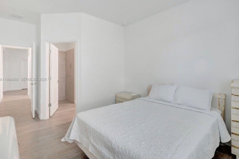 House in Fort Myers, Florida 3 bedrooms № 2045818 - photo 22