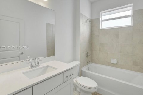 House in Fort Myers, Florida 3 bedrooms № 2045818 - photo 25