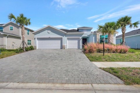 House in Fort Myers, Florida 3 bedrooms № 2045818