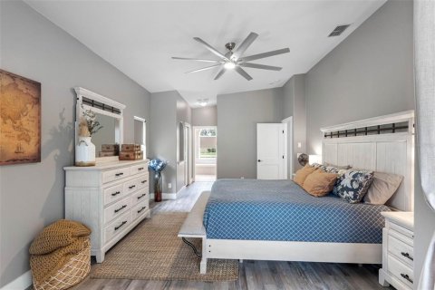 Villa ou maison à vendre à Tarpon Springs, Floride: 5 chambres, 340.02 m2 № 2238514 - photo 12