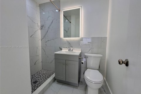 House in Miami, Florida 222.04 sq.m. № 1994804 - photo 8