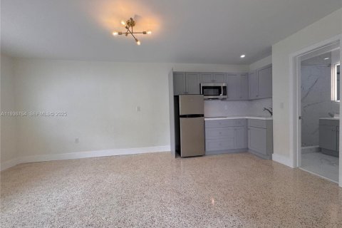 House in Miami, Florida 222.04 sq.m. № 1994804 - photo 3