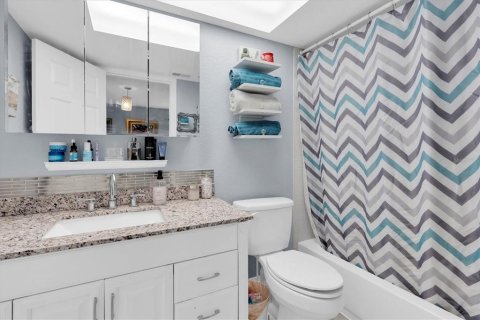 Casa en venta en Saint Petersburg, Florida, 4 dormitorios, 122.91 m2 № 1910117 - foto 14