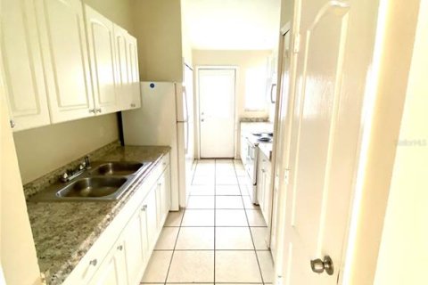 House in Orlando, Florida 3 bedrooms, 99.87 sq.m. № 1883239 - photo 12