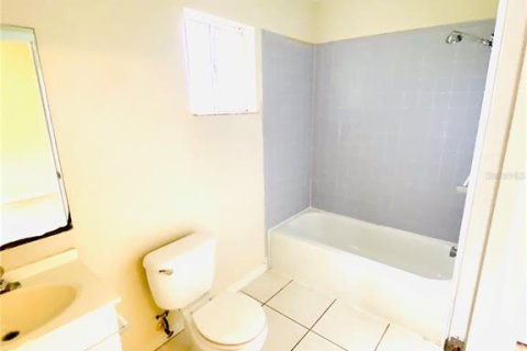 House in Orlando, Florida 3 bedrooms, 99.87 sq.m. № 1883239 - photo 8