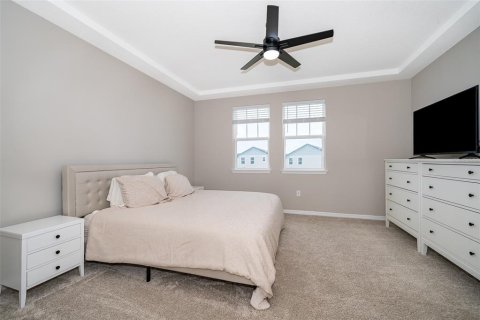 House in Winter Garden, Florida 3 bedrooms, 166.11 sq.m. № 1824490 - photo 15