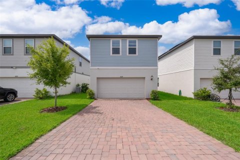 House in Winter Garden, Florida 3 bedrooms, 166.11 sq.m. № 1824490 - photo 22