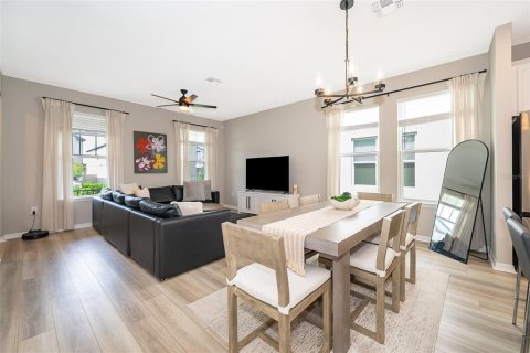 House in Winter Garden, Florida 3 bedrooms, 166.11 sq.m. № 1824490 - photo 9