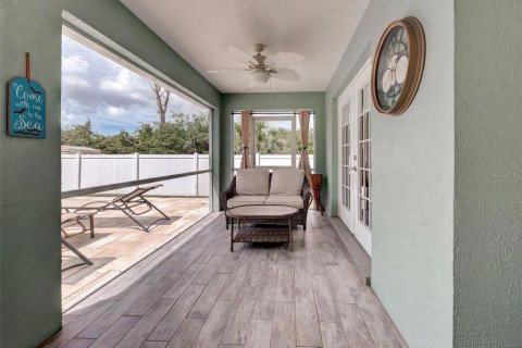 Villa ou maison à vendre à Port Charlotte, Floride: 3 chambres, 168.62 m2 № 2399156 - photo 10