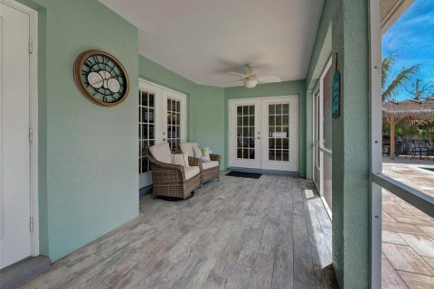 Villa ou maison à vendre à Port Charlotte, Floride: 3 chambres, 168.62 m2 № 2399156 - photo 9