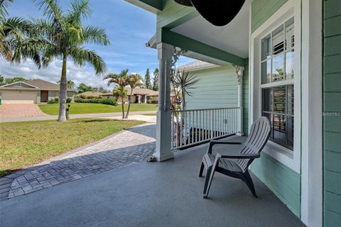 Villa ou maison à vendre à Port Charlotte, Floride: 3 chambres, 168.62 m2 № 2399156 - photo 12