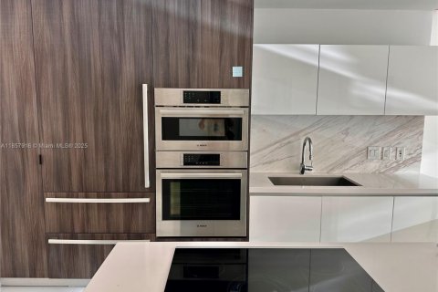 Copropriété à louer à Miami, Floride: 1 chambre, 109.44 m2 № 1882029 - photo 5