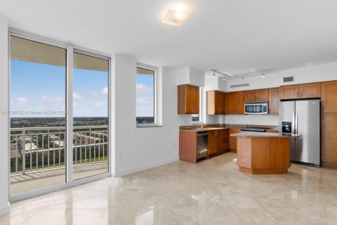 Купить кондоминиум в Халландейл-Бич, Флорида 2 спальни, 125.79м2, № 1682533 - фото 17