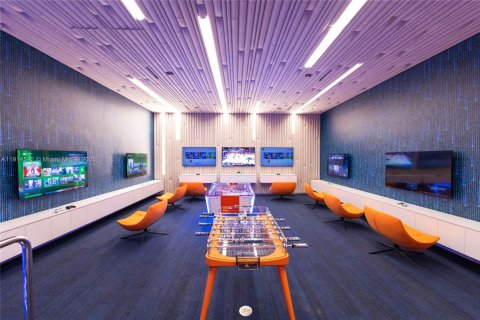 Condominio en venta en Sunny Isles Beach, Florida, 7 dormitorios, 928.37 m2 № 1970025 - foto 27