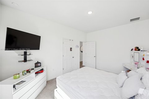 House in Port St. Lucie, Florida 3 bedrooms, 217.11 sq.m. № 1954018 - photo 30