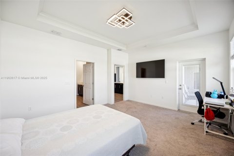 House in Port St. Lucie, Florida 3 bedrooms, 217.11 sq.m. № 1954018 - photo 23