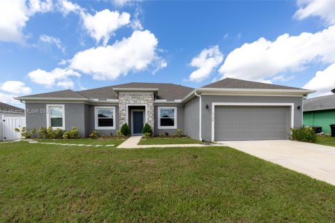 House in Port St. Lucie, Florida 3 bedrooms, 217.11 sq.m. № 1954018 - photo 6