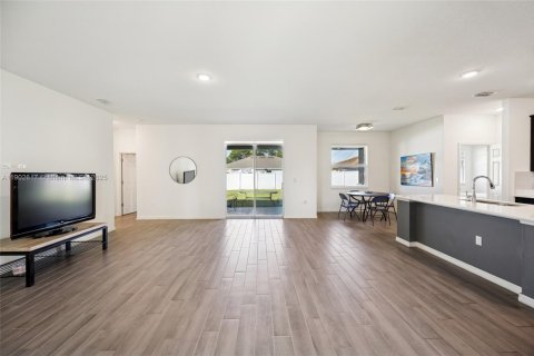 House in Port St. Lucie, Florida 3 bedrooms, 217.11 sq.m. № 1954018 - photo 22