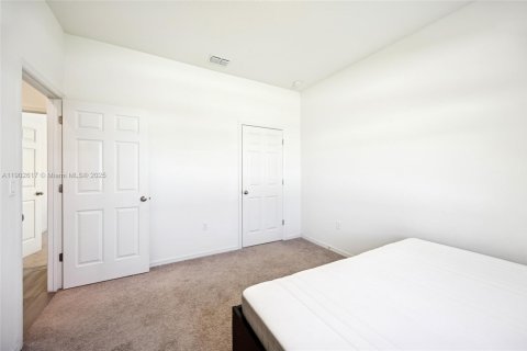 House in Port St. Lucie, Florida 3 bedrooms, 217.11 sq.m. № 1954018 - photo 28