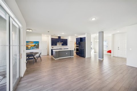 House in Port St. Lucie, Florida 3 bedrooms, 217.11 sq.m. № 1954018 - photo 14