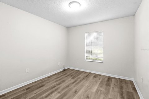 House in Brandon, Florida 3 bedrooms, 104.33 sq.m. № 2239437 - photo 29