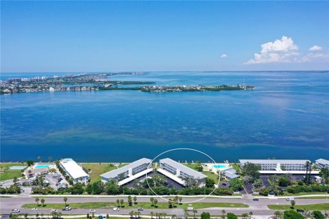Condominio en venta en Sarasota, Florida, 2 dormitorios, 87.14 m2 № 1907648 - foto 4
