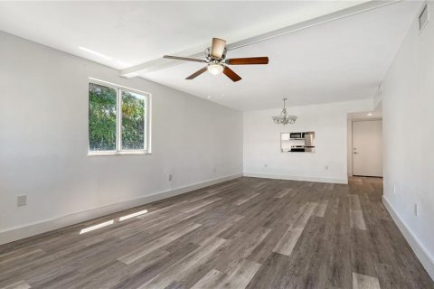 Condominio en venta en Sarasota, Florida, 2 dormitorios, 87.14 m2 № 1907648 - foto 16