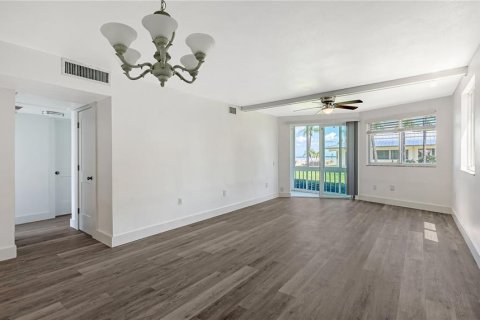 Condominio en venta en Sarasota, Florida, 2 dormitorios, 87.14 m2 № 1907648 - foto 14