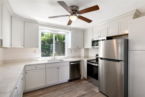 Condominio en venta en Sarasota, Florida, 2 dormitorios, 87.14 m2 № 1907648 - foto 10